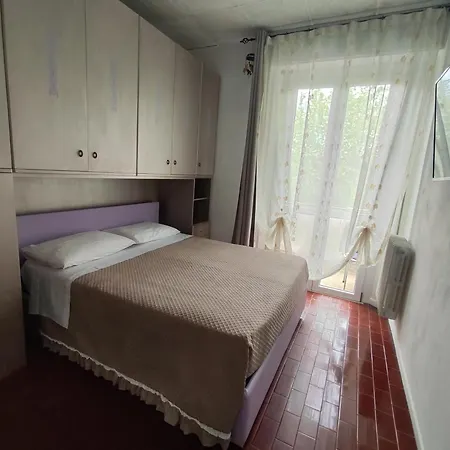 Guest House Apartment Bed & Breakfast