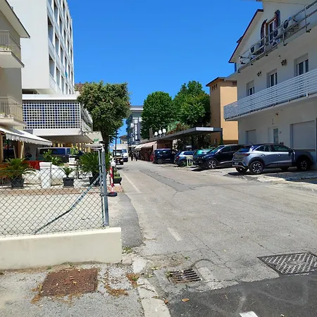 Panzió Guest House Apartment